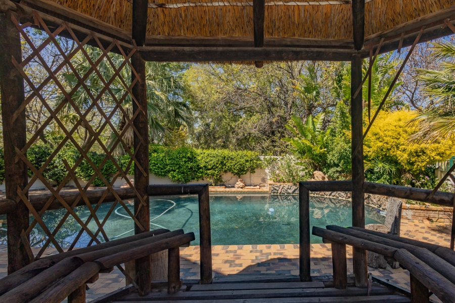 5 Bedroom Property for Sale in Langerug Western Cape